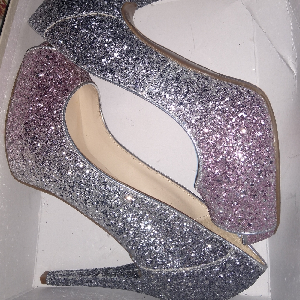 New Without Box MARC FISHER HARPYLY Silver Ombre Peep Toe Slip On Platform Pump